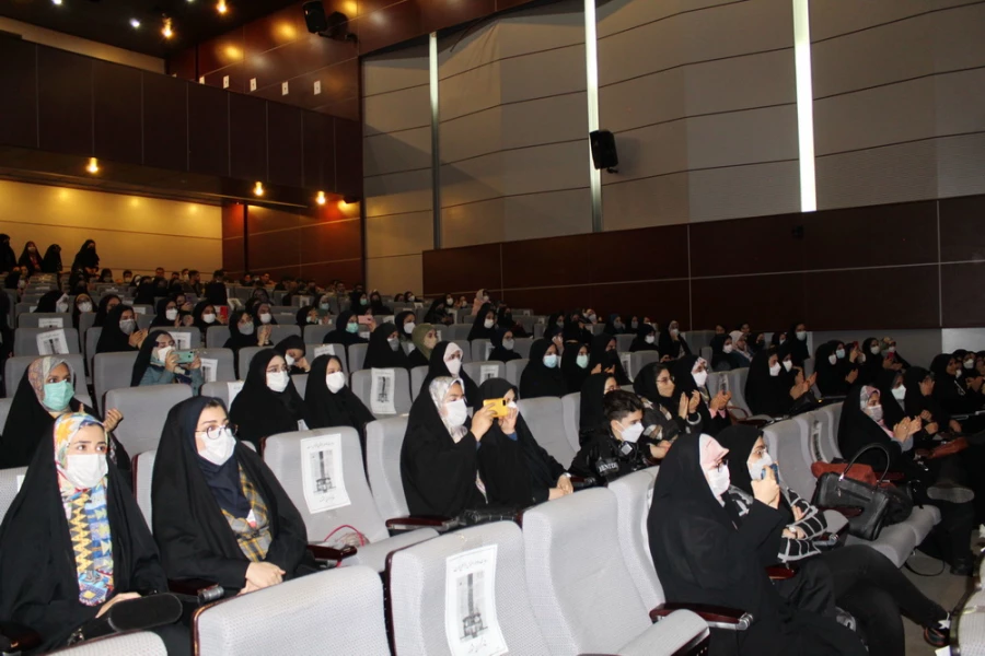 مراسم روز دانشجو برگزار گردید. 13