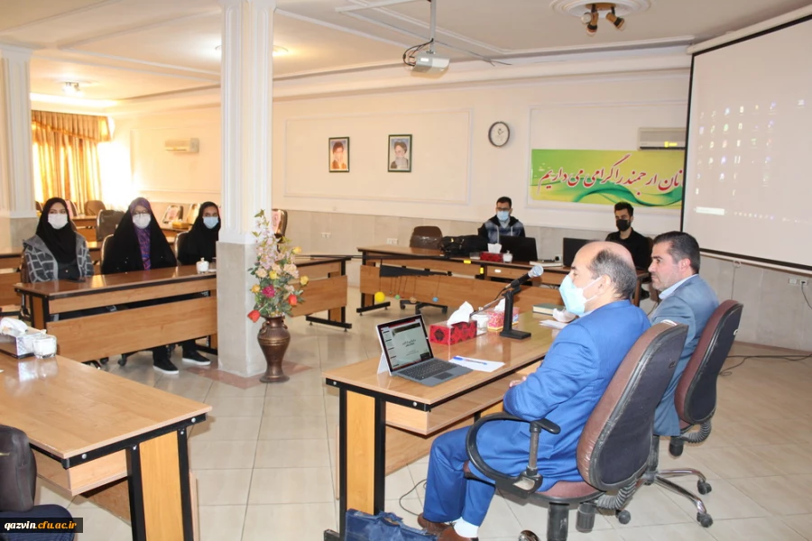 رونمایی از 4 محصول مرکز کارآفرینی و نوآوری دانشگاه فرهنگیان استان قزوین 2