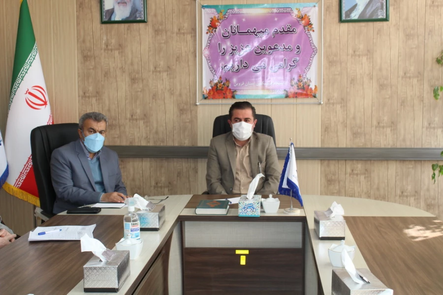 شورای آموزشی با موضوع کیفیت بخشی به آموزش در نیم سال پیش رو تشکیل شد. 3