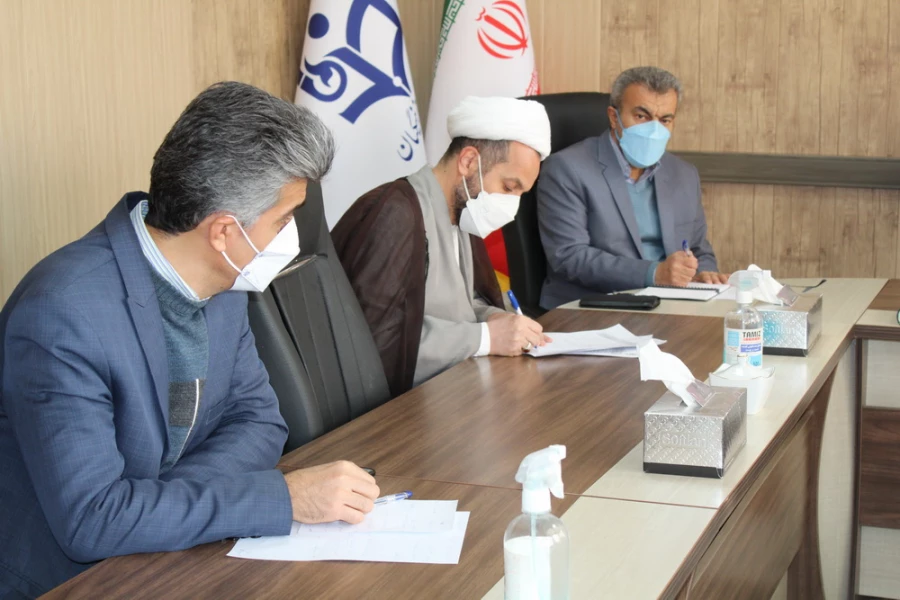 شورای آموزشی با موضوع کیفیت بخشی به آموزش در نیم سال پیش رو تشکیل شد. 4