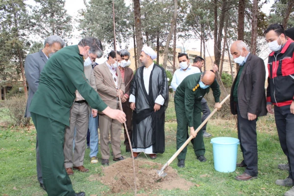 نقش سپاه پاسداران در تامین امنیت و اقتدار کشور و نظام مقدس جمهوری اسلامی حیاتی است 11