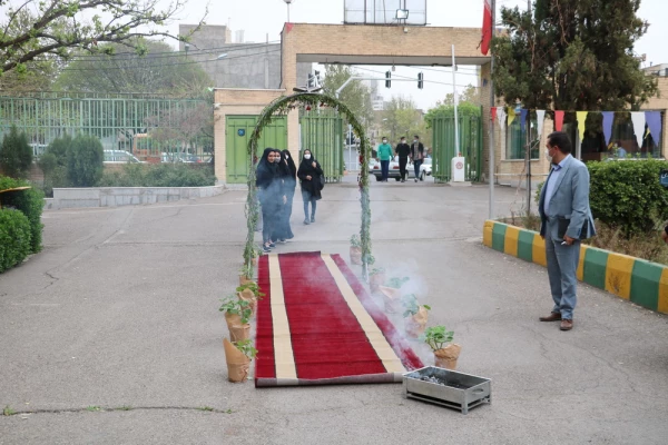 آیین استقبال از دانشجویان خوابگاهی به روایت تصویر 5