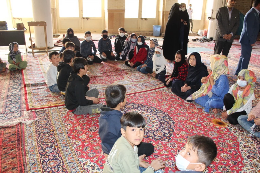 تلاش دانشگاه فرهنگیان در ایفای نقش اجتماعی در خصوص آموزش کودکان افغانستانی بازمانده از تحصیل، ماندگار و شایسته تقدیر است. 14