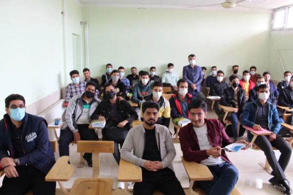 تحقق حضور صد درصدی دانشجومعلمان پردیس شهید رجایی 11