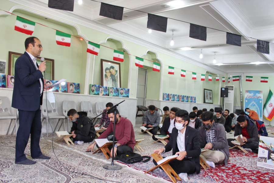 مراسم معنوی انس با قرآن کریم به روایت تصویر 3