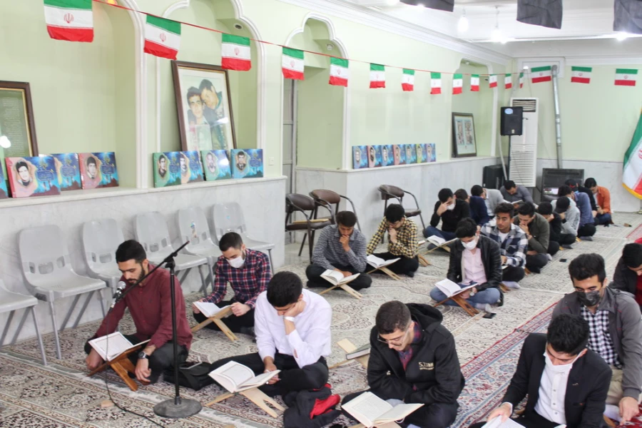 مراسم معنوی انس با قرآن کریم به روایت تصویر 4