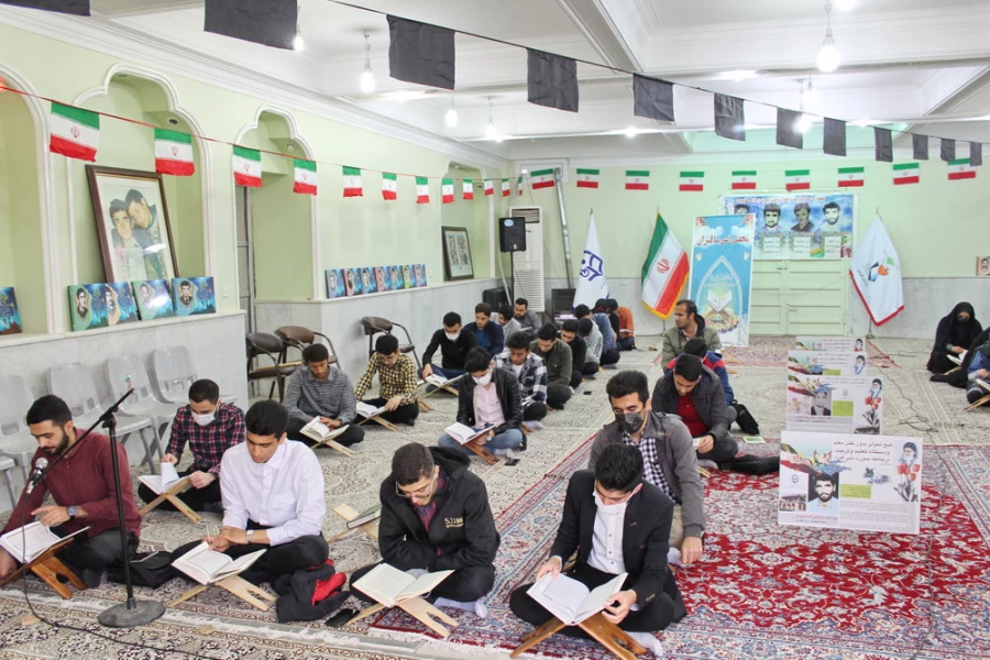 مراسم معنوی انس با قرآن کریم به روایت تصویر 5