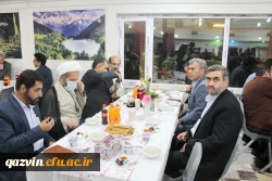 بر نقش بی بدیل دانشگاه ها در تحقق شعار سال و جهاد تبیین تاکید کرد. 7