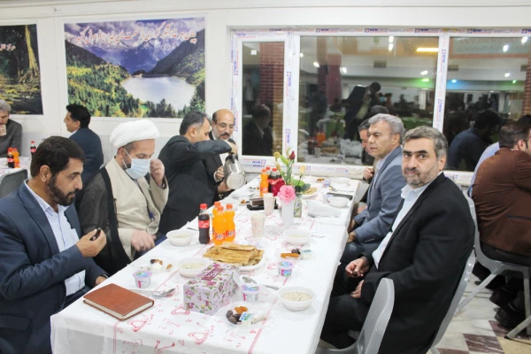 بر نقش بی بدیل دانشگاه ها در تحقق شعار سال و جهاد تبیین تاکید کرد. 7