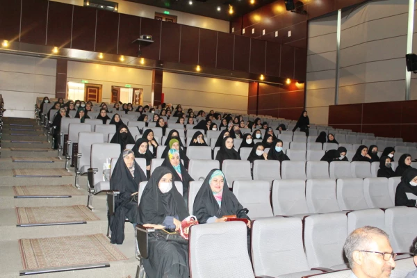 مراسم بزرگداشت ولادت حضرت معصومه (س) و روز دختر به روایت تصویر 2