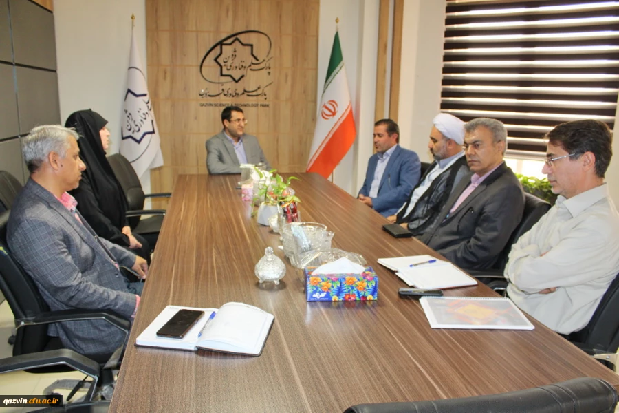 دانشگاه فرهنگیان، سرآغاز پیشرفت و توسعه همه جانبه کشور است. 4