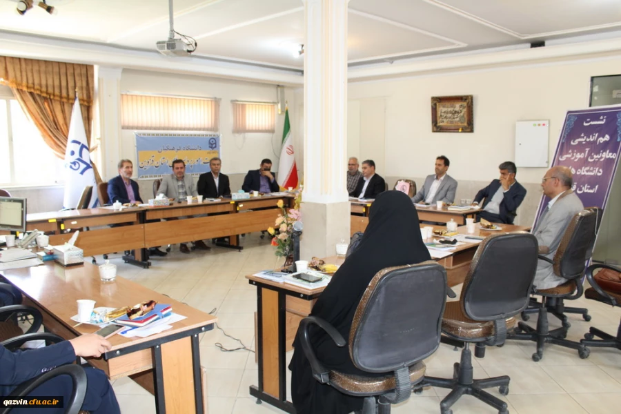 کلاس های دانشگاه ها ظرفیت عظیمی برای معرفی سوژه های دفاع مقدس است. 2