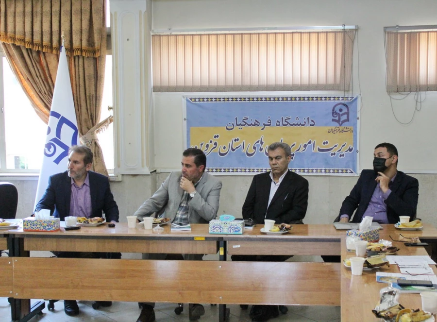 کلاس های دانشگاه ها ظرفیت عظیمی برای معرفی سوژه های دفاع مقدس است. 3