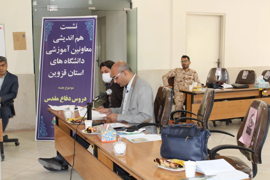 کلاس های دانشگاه ها ظرفیت عظیمی برای معرفی سوژه های دفاع مقدس است. 4