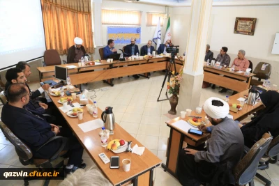 با حضور مشاور و مدیرکل حوزه استاندار و در راستای ارتقای حکمرانی استانی در استان قزوین برگزار شد:

جلسه مشورتی حوزه ریاست استانداری با اعضای هیات علمی دانشگاه فرهنگیان قزوین 