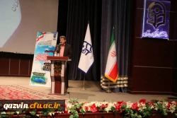 نگاه به آینده و ایده های نوآورانه از ملزومات حرفه معلمی است 2