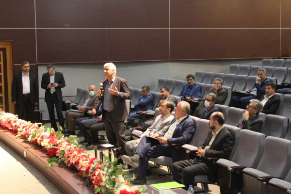 تاثیرگذاری رفتار مسؤولان دانشگاه بر عملکرد دانشجومعلمان و به دنبال آن تاثیر مضاعف بر عملکرد دانش آموزان غیر قابل انکار است 5