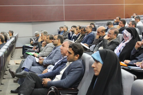 کیفیت بخشی به تامین و تربیت دانشجو معلمان از اهداف مهم دانشگاه فرهنگیان است 6