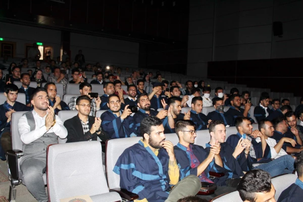 آیین دانش آموختگی دانشجو معلمان ورودی 97 به روایت تصویر 12