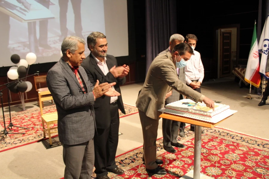 آیین دانش آموختگی دانشجو معلمان ورودی 97 به روایت تصویر 20