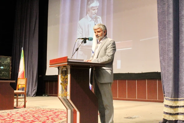 مدل ارایه دروس در دانشگاه فرهنگیان باید متحول کننده روح و جان دانشجومعلم باشد 8