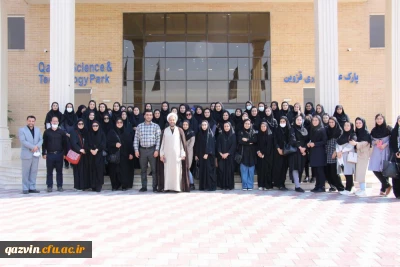 در راستای دوره آمادگی دانشجویان ابتدایی ورودی 98 استان قزوین:

بازدید از پارک علم و فناوری استان و تجدید میثاق با شهدا