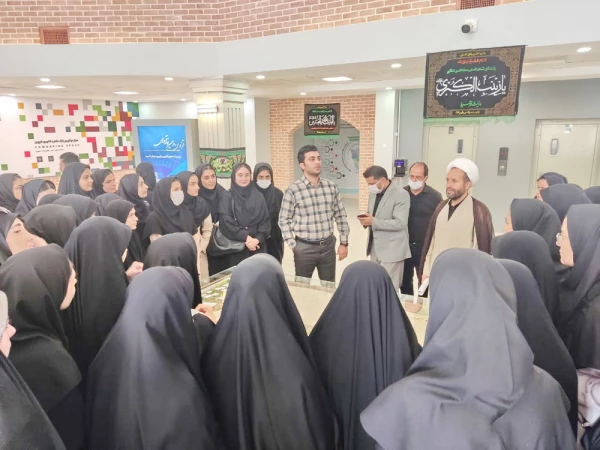 بازدید از پارک علم و فناوری استان و تجدید میثاق با شهدا 5