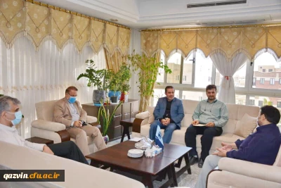 سرپرست امور پردیس های استان قزوین در دیدار با مدیر کل مخابرات استان:

دانشگاه فرهنگیان آمادگی همکاری برای انتقال دانش فناوری از سوی مخابرات استان به حوزه های آموزشی را دارد