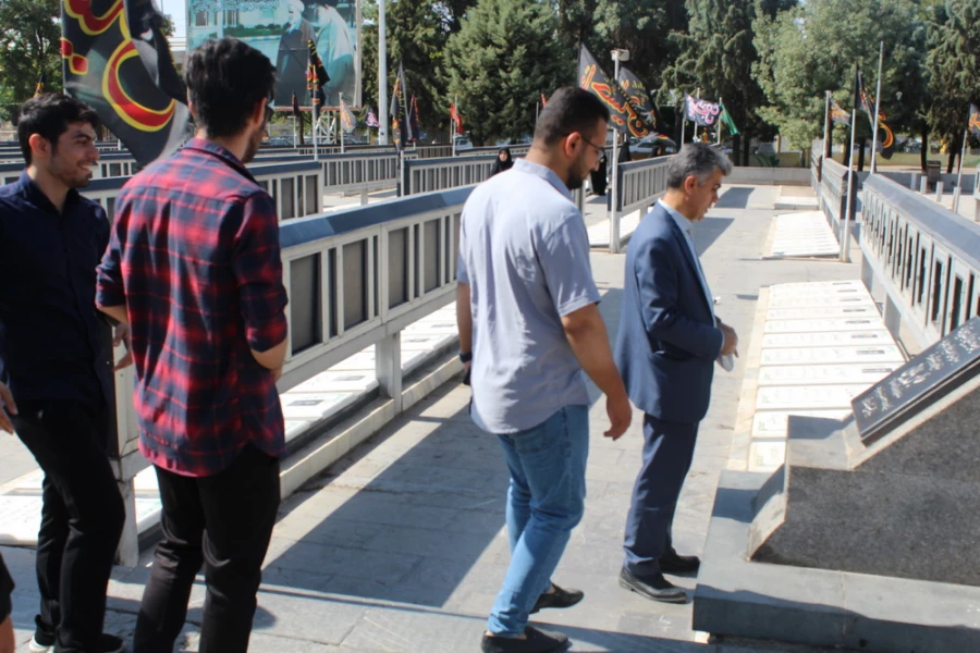 تجدید میثاق با شهدای والا مقام و بازدید از موزه دفاع مقدس  6