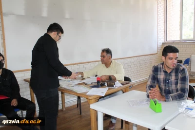 سرپرست امور پردیس های استان قزوین در بازدید از فرایند برگزاری مصاحبه داوطلبان ورود به دانشگاه فرهنگیان:

مصاحبه تخصصی و تربیتی گلوگاه ورود معلم به آموزش و پرورش است