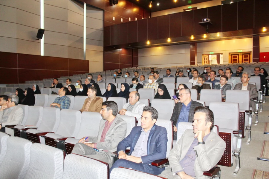 دوره آموزشی کارشناسان مسئول خدمات آموزشی و رابطان نظام وظیفه 12