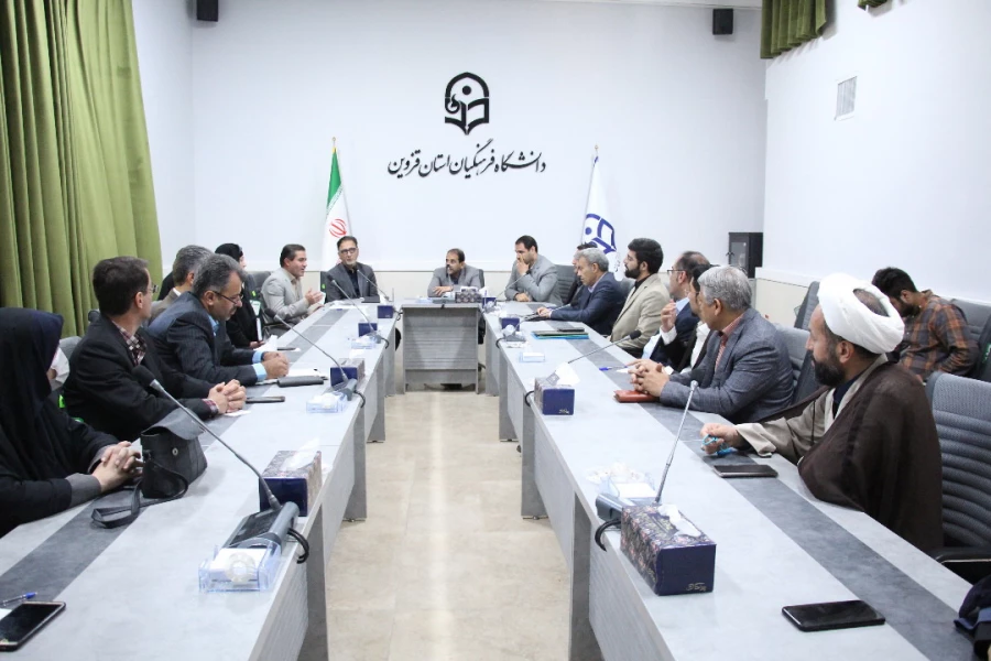 مرکز نوآوری و کارآفرینی دانشگاه فرهنگیان استان قزوین افتتاح شد 4