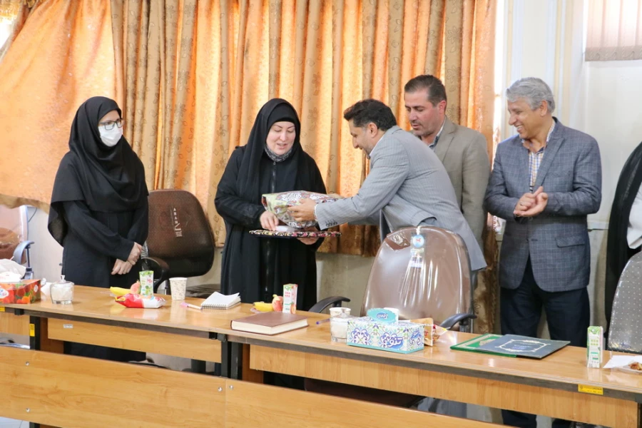 مراسم معارفه و تکریم سرپرست جدید و سابق پردیس شهیده بنت الهدی صدر  5