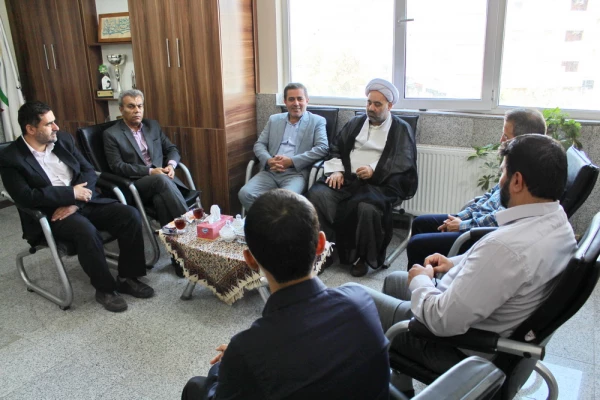 نقش معلمان در تربیت دینی، اخلاقی و فرهنگی شهروندان بی بدیل است 2