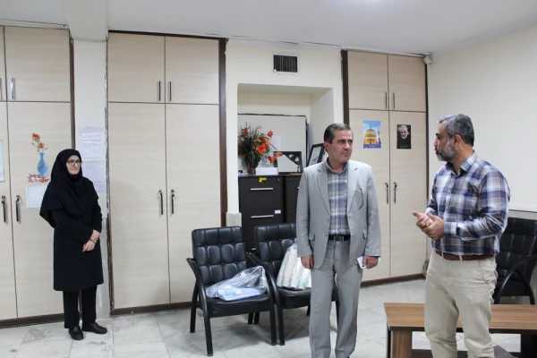بازدید مدیر امور پردیس ها از روند ثبت نام پذیرفته شدگان کنکور 1401 به روایت تصویر 8