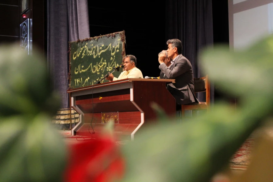 جلسه توجیهی دانشجومعلمان جدید الورود 8