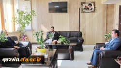 دانشگاه فرهنگیان آماده بهره گیری از ظرفیت های حوزه هنری در قالب تفاهم نامه مشترک است. 2