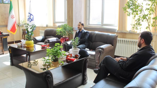 دانشگاه فرهنگیان آماده بهره گیری از ظرفیت های حوزه هنری در قالب تفاهم نامه مشترک است. 4