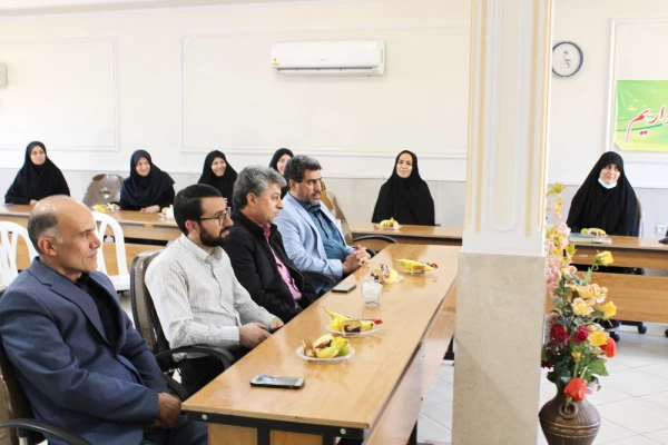 جلسه شورای اداری و تجلیل از بازنشستگان 9