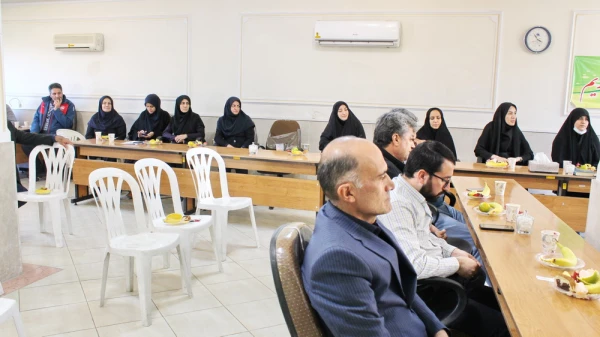 جلسه شورای اداری و تجلیل از بازنشستگان 11