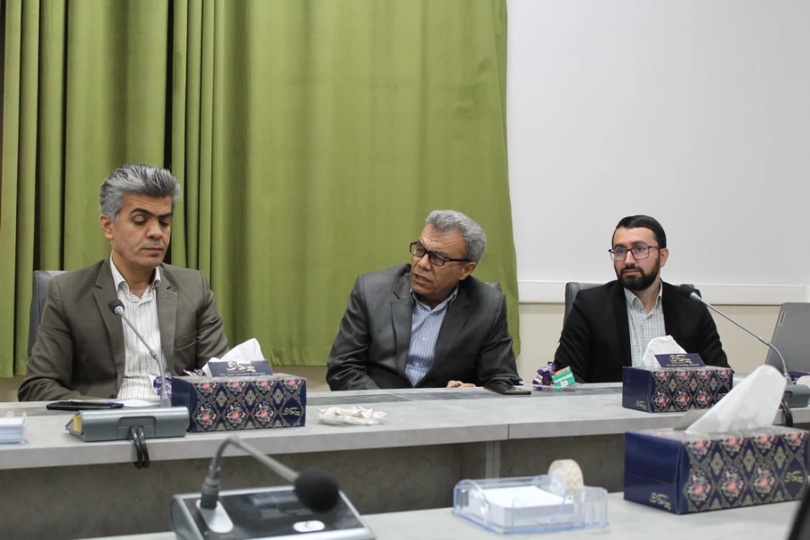 نشست هم اندیشی استادان با موضوع بررسی ابعاد و ماهیت اغتشاشات اخیر 8