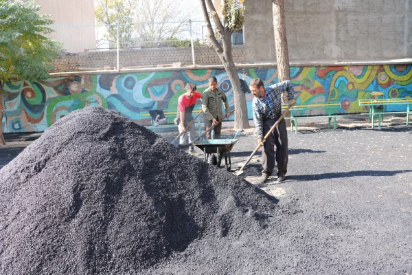 اجرای پروژه آسفالت محوطه پردیس بنت الهدی صدر قزوین 3