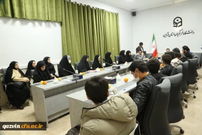 معاون اقتصادی استاندار قزوین در دیدار با دبیران کانون های دانشگاه فرهنگیان تاکید کرد:

وظیفه خطیر دانشجومعلمان در تبیین چالش های اقتصادی و ایجاد فضای گفتمان سازی