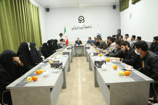 وظیفه خطیر دانشجومعلمان در تبیین چالش های اقتصادی و ایجاد فضای گفتمان سازی 3