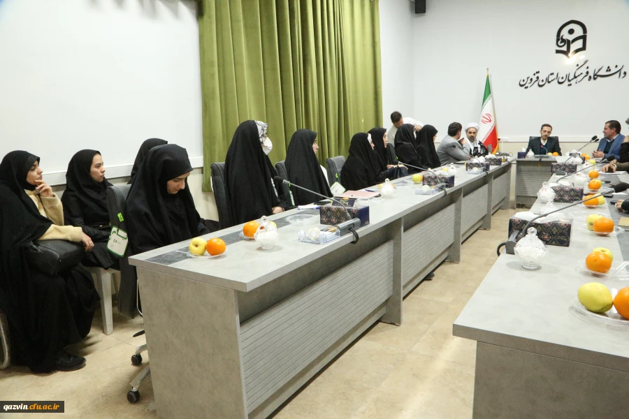 وظیفه خطیر دانشجومعلمان در تبیین چالش های اقتصادی و ایجاد فضای گفتمان سازی 4