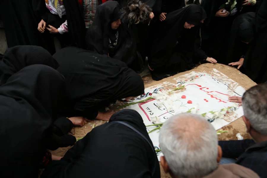 تشییع و تدفین پیکر مطهر شهید گمنام 21