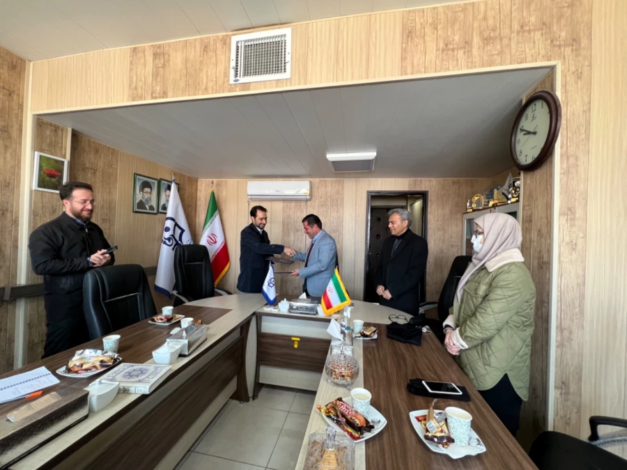 تفاهم نامه مشترک بین دانشگاه فرهنگیان و حوزه هنری به امضا رسید 15