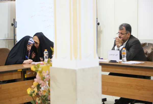 مرحله مقدماتی مسابقات مناظره دانشجویان در قزوین برگزار شد. 8