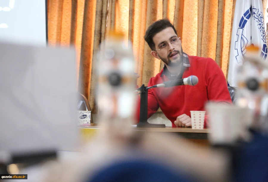 مرحله مقدماتی مسابقات مناظره دانشجویان در قزوین برگزار شد. 10