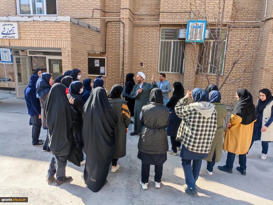 بازدید دانش آموزان استان از دانشگاه فرهنگیان 8